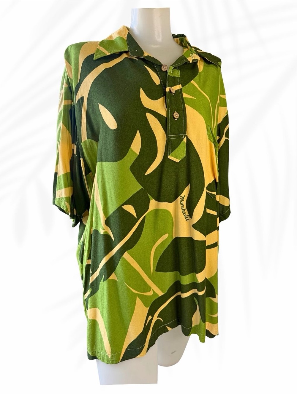 Manuhealiʻi Oʻahu Hawaii Monstera Leaf Hawaiian Shirt – XL